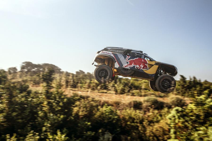  Peugeot 3008 DKR 2017 года  (фото 2 из 21)